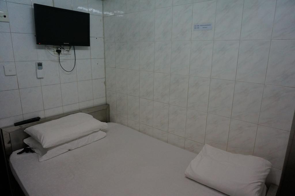 Pay-Less Guesthouse Χονγκ Κονγκ Δωμάτιο φωτογραφία